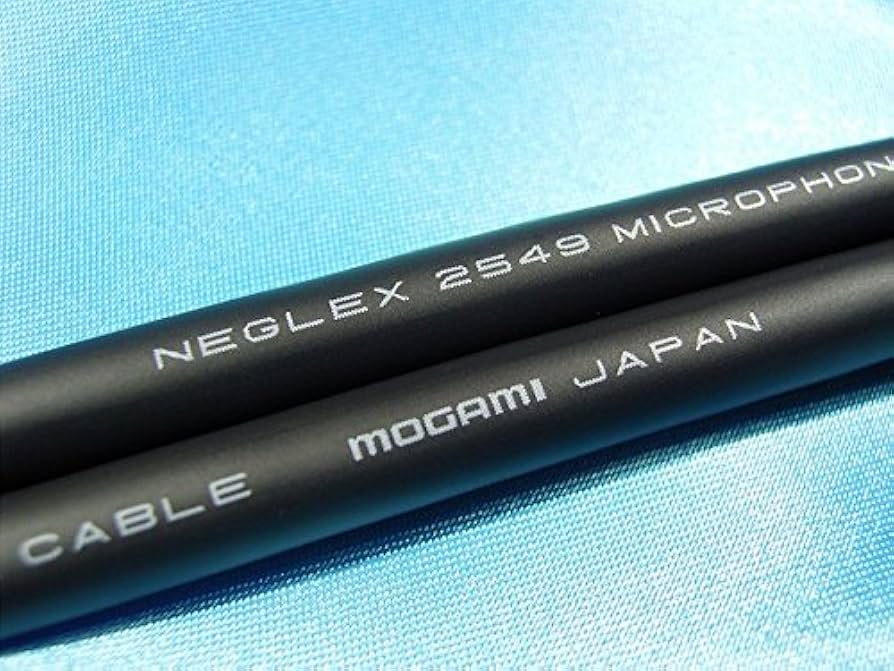 MOGAMI 2549 XLR(メス)→TRS 2本ペアケーブル (2m) MOGAMI 2549 XLR(メス)→TRS(ステレオフォン)ケーブル 2本セット